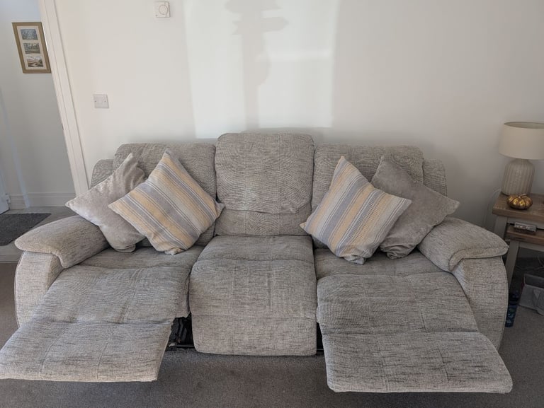Recliner sofa for sale 