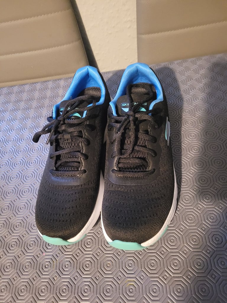 image for Skechers archfit trainers