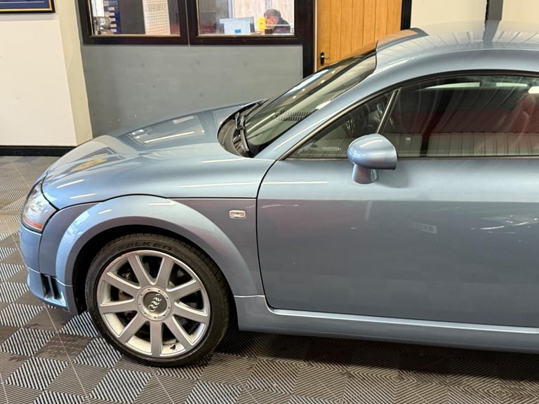 2005 Audi TT 3.2 V6 DSG quattro 2dr COUPE Petrol Automatic