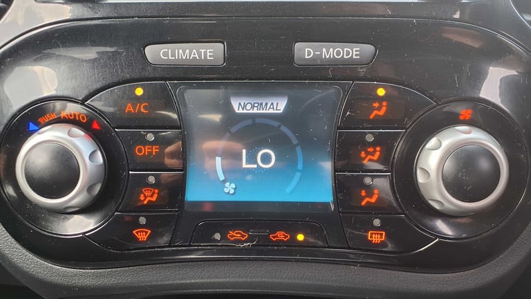  Nissan Juke 1.6 Acenta Premium 5dr Xtronic Hatchback Petrol Automatic