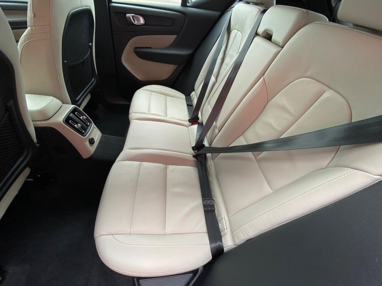 2022 Volvo XC40 1.5h T5 Twin Engine Recharge 10.7kWh Inscription Pro Auto Euro 6 (s/s) 5dr ESTATE...