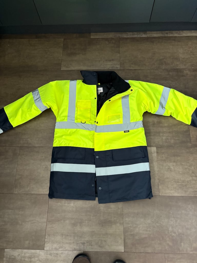 image for Men’s hi-vis padded jacket 
