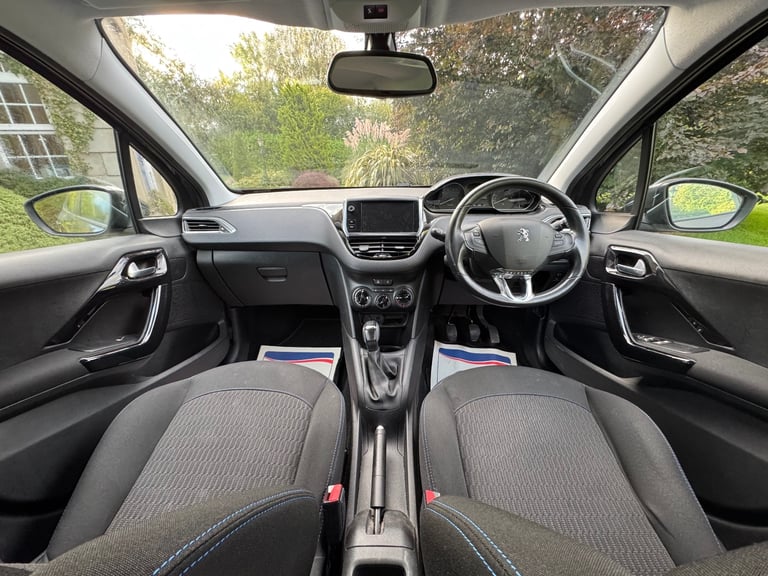 2018 Peugeot 208 1.2 PureTech Signature 5dr -  damaged repairable 