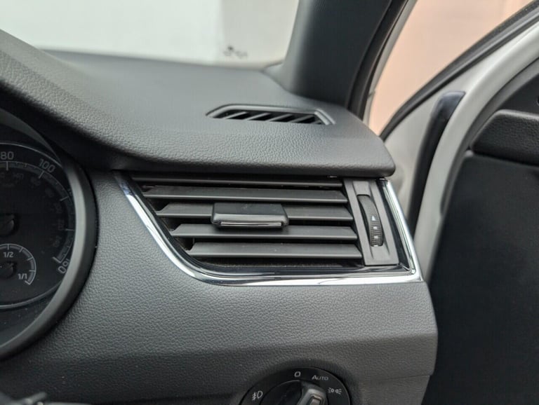 2019 Skoda Octavia 1.5 TSI ACT SportLine Estate 5dr Petrol DSG Euro 6 (s/s) (150 ps) - SAT NAV ES...