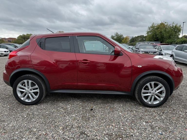 NISSAN JUKE 1.6 Acenta Premium Euro 5 5dr 2011