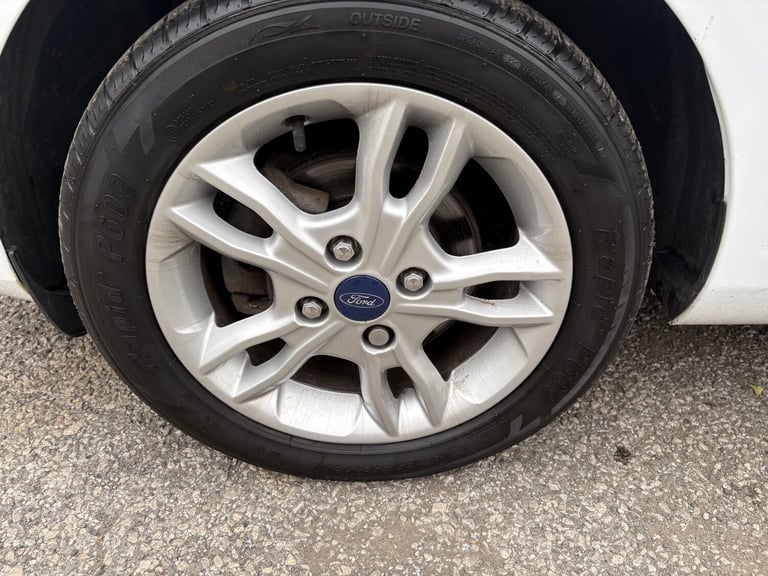 FORD FIESTA 1.25 Zetec 2014