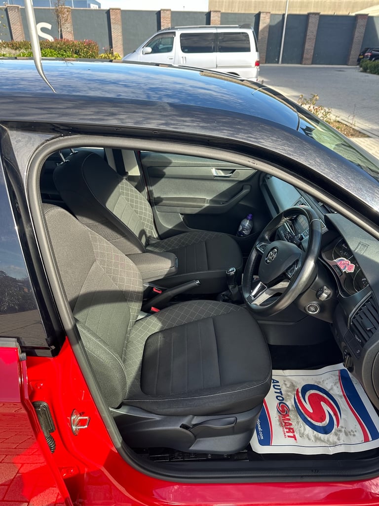 Skoda, FABIA, Hatchback, 2017, Manual, 999 (cc), 5 doors