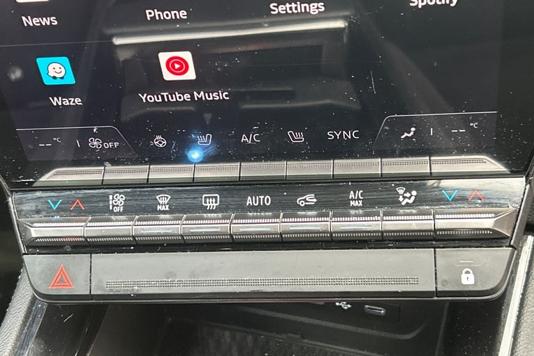 2023 Renault Austral E-Tech FHEV Iconic Esprit Alpine 5dr Auto 4C Estate Hybrid Automatic