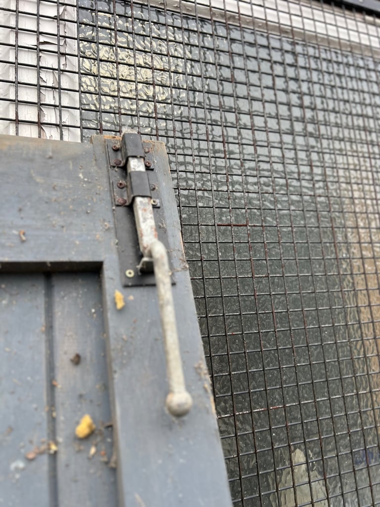 Double timber gates