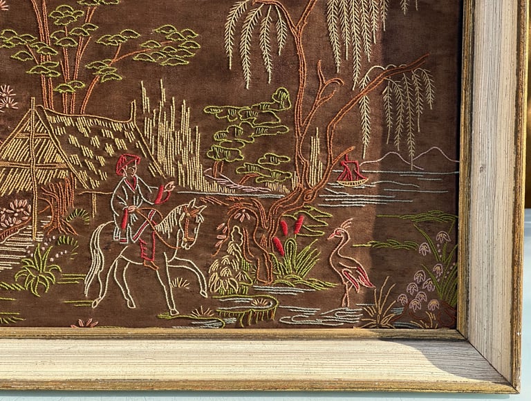 ANTIQUE FRAMED CHINESE SILK EMBROIDERY TAPESTRY PICTURE, 78x45cm - 1900s - WILL POST!