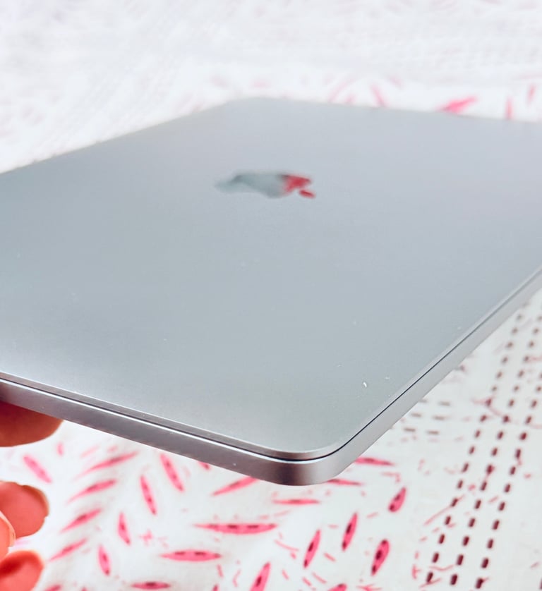MacBook Pro 13" Space Grey (2020, A2338 M1) – 8GB RAM, 256GB SSD, Excellent Condition