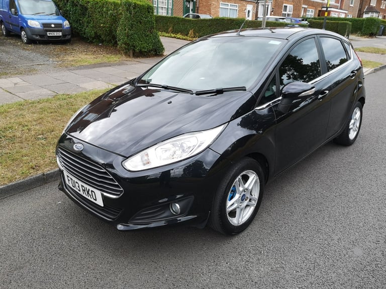 2013 Ford Fiesta Zetec 5 Door £35 Tax 1.2cc Low Miles 68k MOT Excellent 1st Car Bargain!!