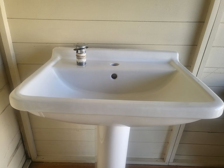 Duravit Pedestal Sink