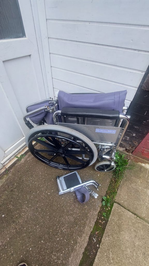 Wheelchair. Adults folding wheelchair vgc.