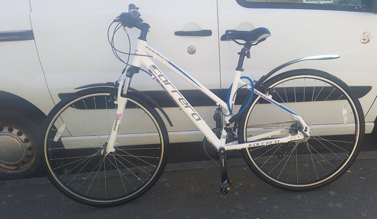 CARRERA FRONT SUSPENSION HYBRID BIKE 18" FRAME HARDLY BEEN USED