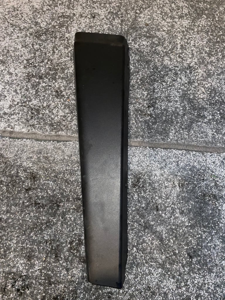 SEAT LEON MK2 DRIVER SIDE PILLAR TRIM OUTER COVER 1P0853290B 