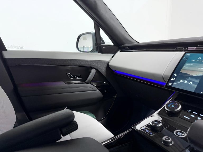 2022 Land Rover Range Rover Sport 3.0 P510e 38.2kWh Autobiography SUV 5dr Petrol Plug-in Hybrid A...