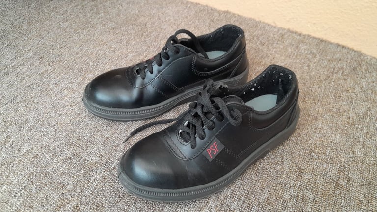 Black Safety Shoes – Size 5