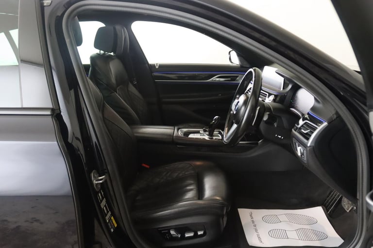 2022 BMW 7 Series 3.0 745Le 12kWh M Sport Auto xDrive Euro 6 (s/s) 4dr SALOON Petrol/Electric Hyb...