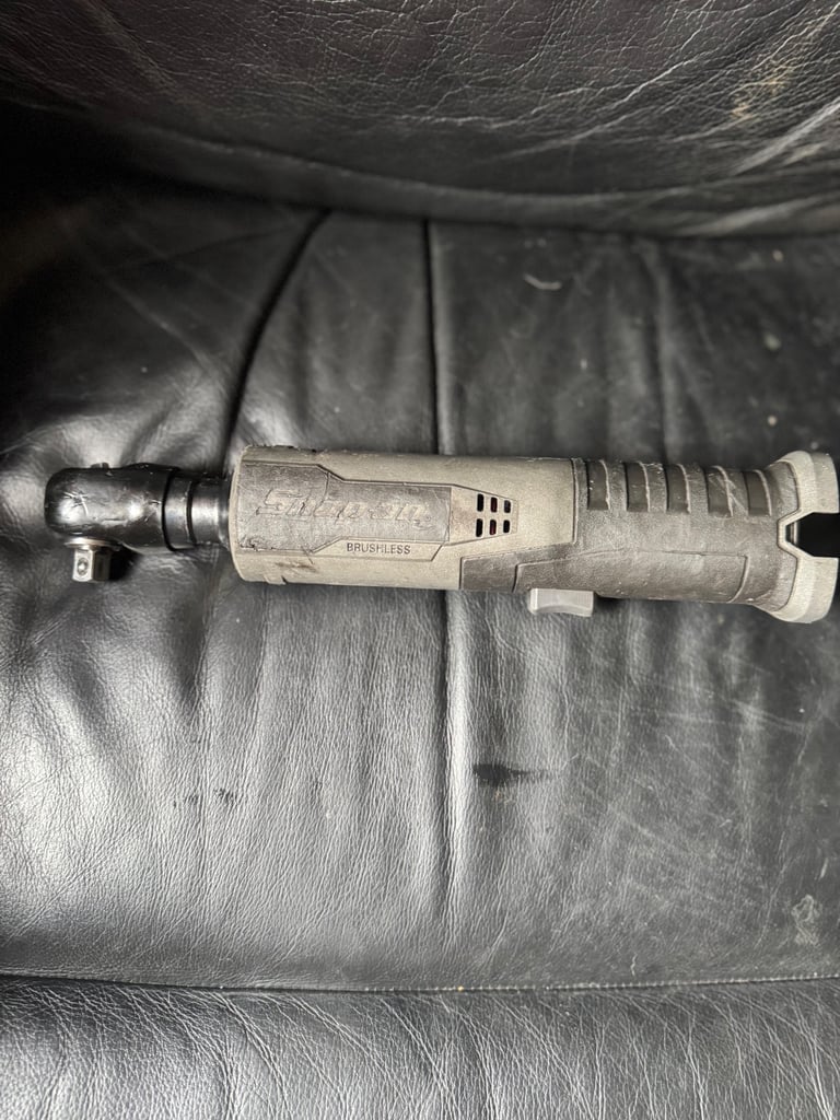Snap on 14.4v brushless halo power ratchet 3/8 