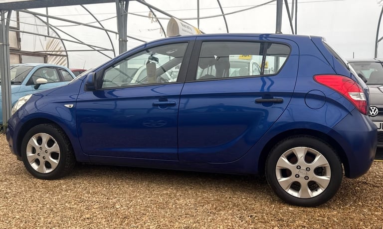 2011 Hyundai i20 1.4 Comfort Euro 5 5dr HATCHBACK Petrol Manual