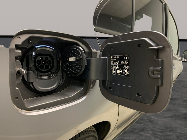 2022 Mercedes-Benz A-Class 1.3 A250e 15.6kWh AMG Line Edition (Premium) Saloon 4dr Petrol Plug-in...