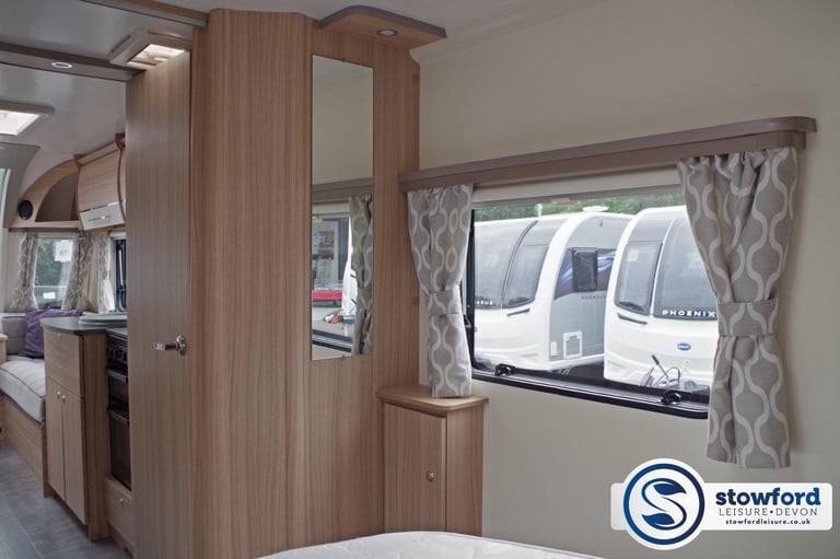 Bailey Phoenix Plus 640, 2021 Used Touring Caravan