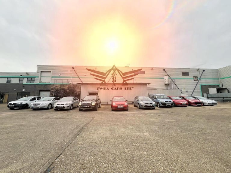 2014 Peugeot 208 1.2 VTi PureTech Style Euro 5 3dr HATCHBACK Petrol Manual