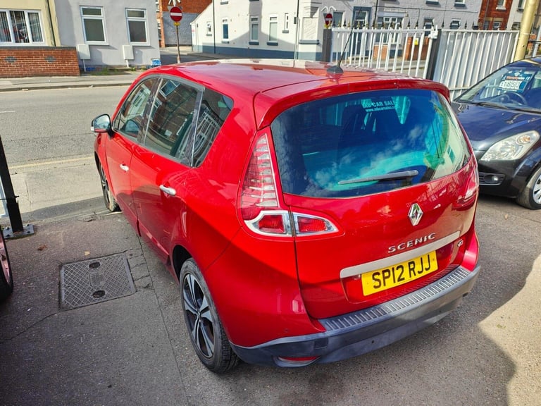 2012 Renault Scenic 1.6 dCi Dynamique TomTom Euro 5 (s/s) 5dr MPV Diesel Manual