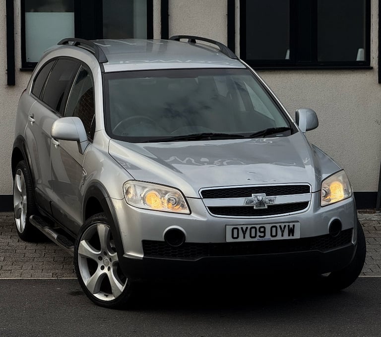 Chevrolet, CAPTIVA, Estate, 2009, Manual, 1991 (cc), 5 doors