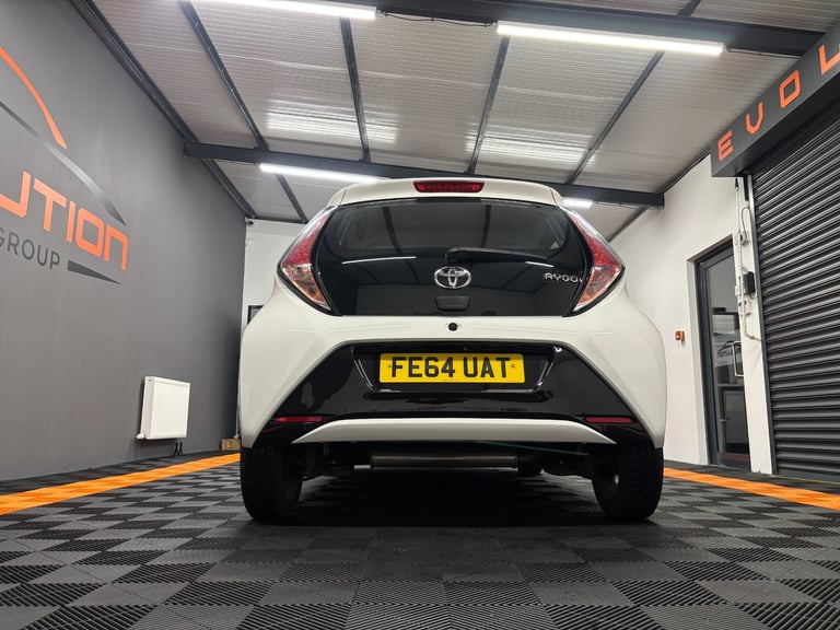 2014 Toyota AYGO 1.0 VVT-i X-Pression 5dr x-shift HATCHBACK Petrol Manual