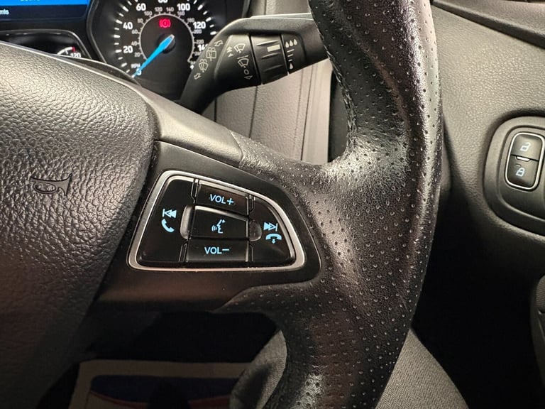 2018 Ford Focus 1.0 EcoBoost 140 ST-Line Navigation 5dr HATCHBACK PETROL Manual