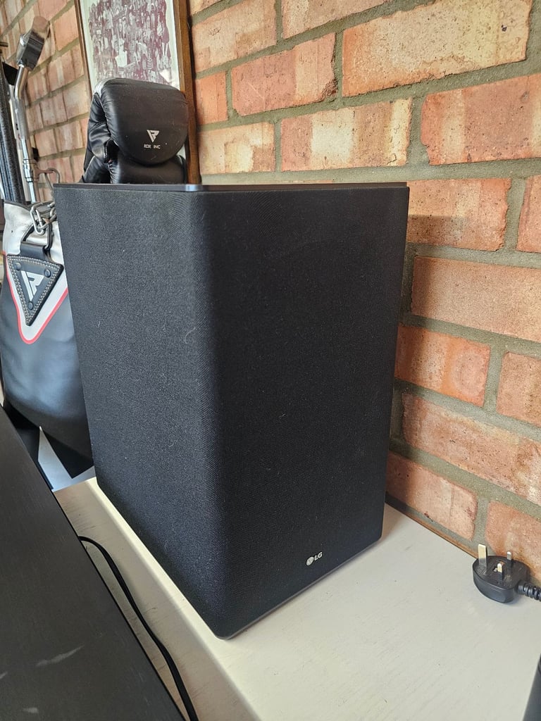 LG SL10YG Dolby Atmos & DTS:X 5.1.2 Soundbar + Wireless Subwoofer & Rear Speakers