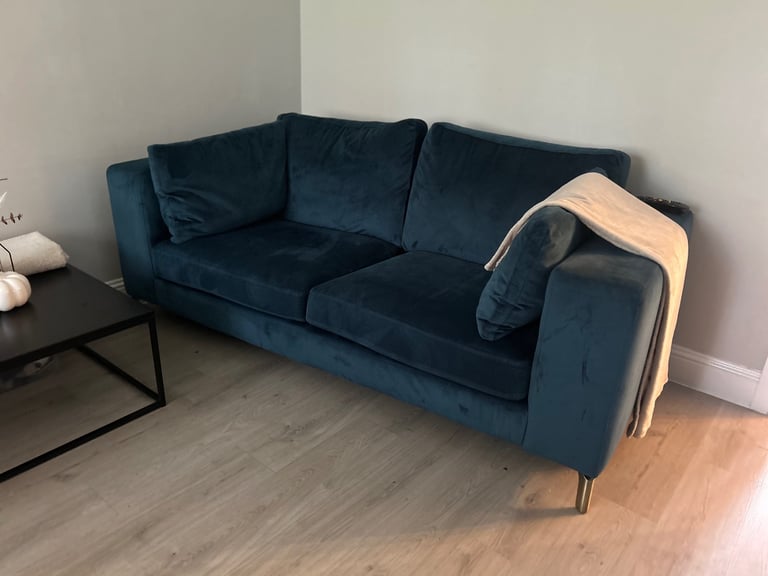 3x2 blue velvet sofa 