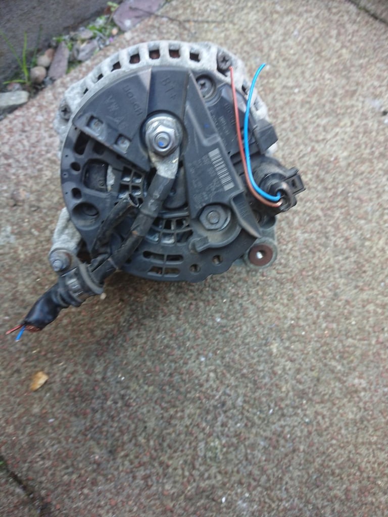 Vw golf mk6 silver 1.6tdi breaking 