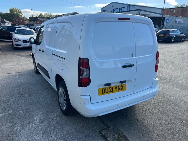 2021 Vauxhall Combo 2300 1.5 Turbo D 100ps H1 Sportive Van PANEL VAN Diesel Manual