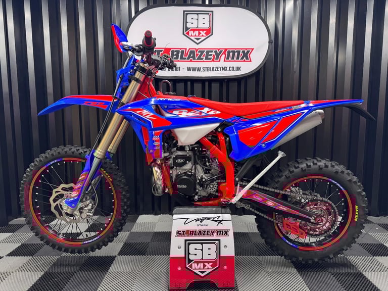 2026 BETA RR 300 RACE 2 STROKE ENDURO BIKE 