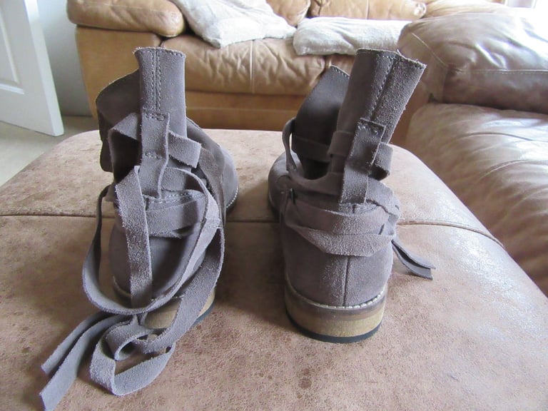 Girls Grey Suede Ankle Boots Chelsea Style by NEXT - Size UK 3
