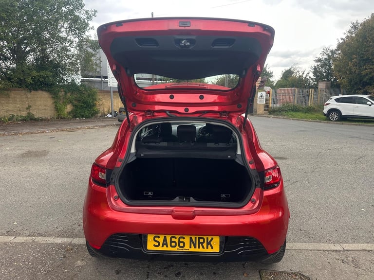 2016 Renault Clio 1.5 dCi Dynamique Nav Euro 6 (s/s) 5dr HATCHBACK Diesel Manual