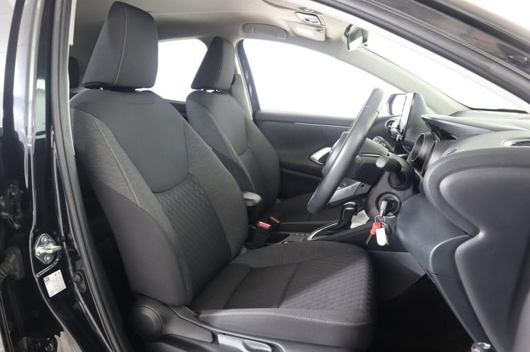 2020 Toyota Yaris 1.5 Hybrid Design 5dr CVT HATCHBACK PETROL/ELECTRIC Automatic