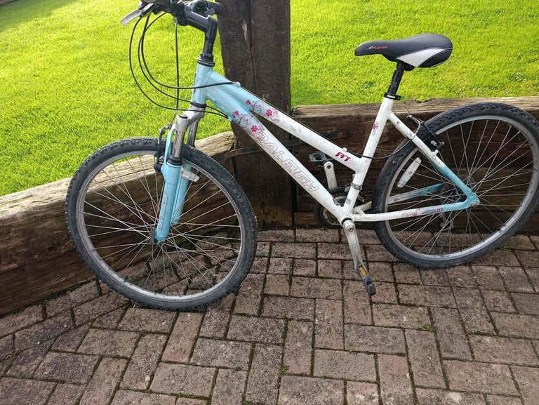 Raleigh ladies bicycle 