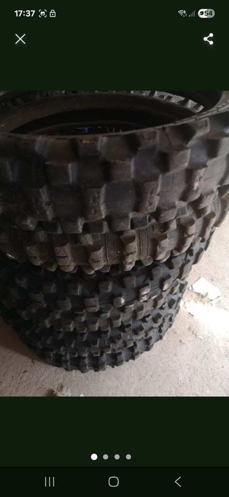 Motocross tyres 