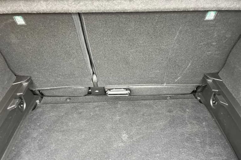 2021 Renault Captur 1.3 TCe (140 PS) Iconic 5 Door Petrol SUV Automatic SUV Petrol Automatic