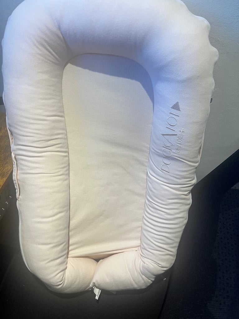 Dockatot bassinet