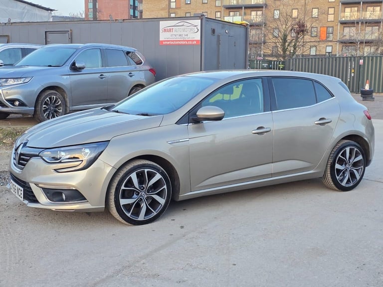 2016 Renault Megane 1.5 dCi Dynamique S Nav EDC Euro 6 5dr Hatchback Diesel Automatic
