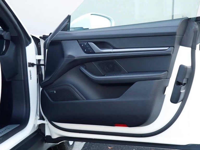  Porsche Taycan Saloon 340kW 4S 89kWh 4dr Auto Saloon Electric Automatic