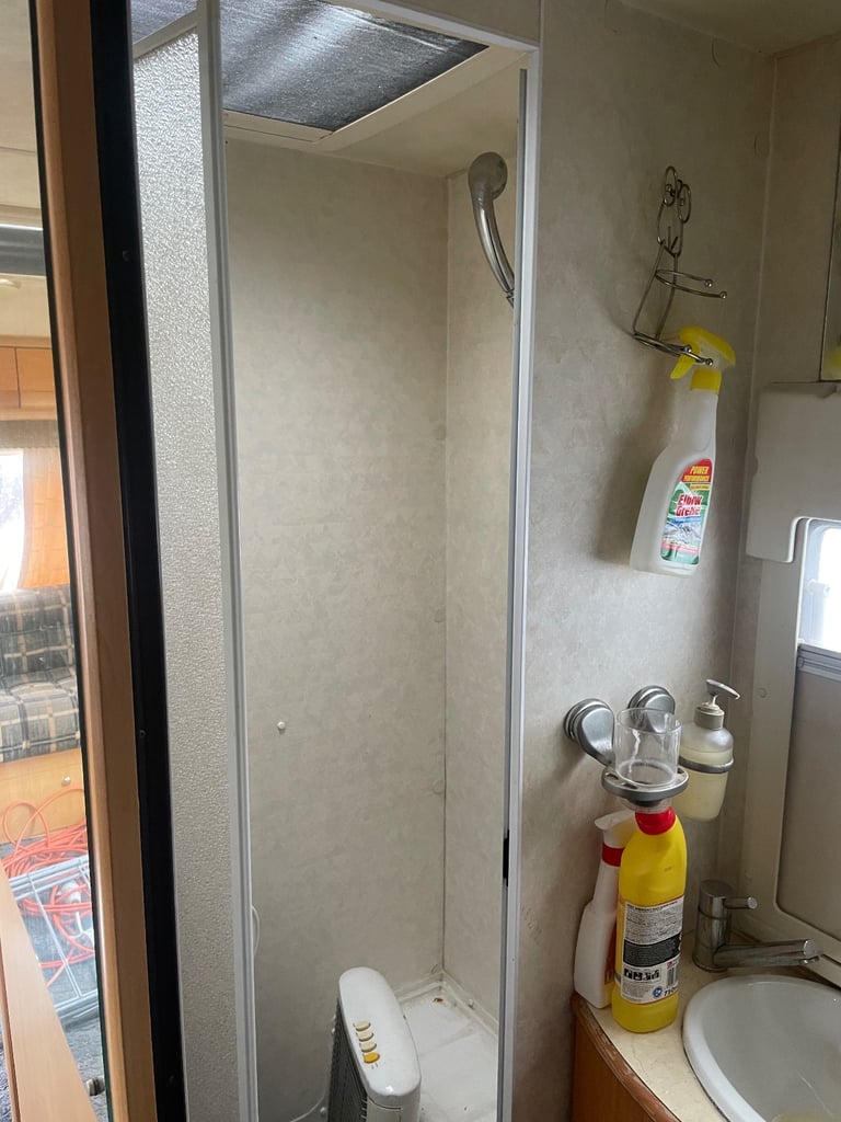 Elldis caravan 4 berth 2006 may px