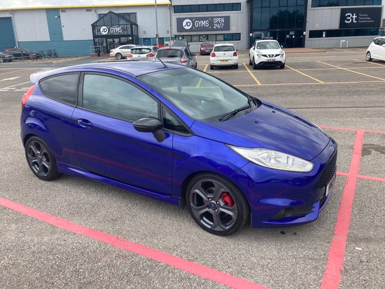Ford, FIESTA, Hatchback, 2013, Manual, 1596 (cc), 3 doors