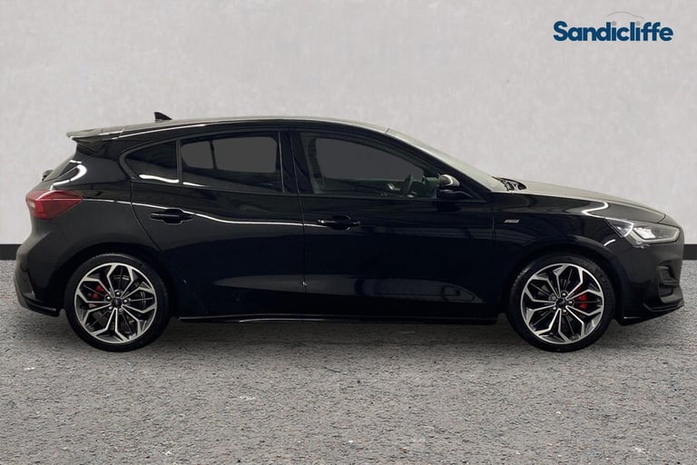 2025 Ford Focus 744494 Hatchback Petrol Manual