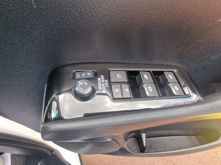 2016 Toyota Alphard 2.5  Petrol Automatic